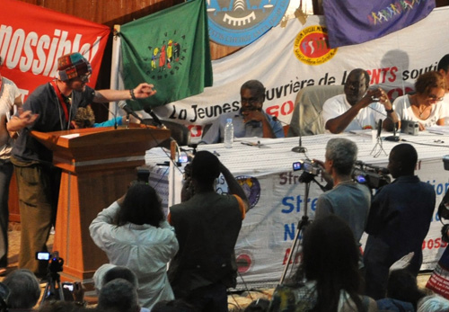 AssemblÃ©e de convergence pour l'action des mouvements sociaux. - Photo: C.Durand-Labelle