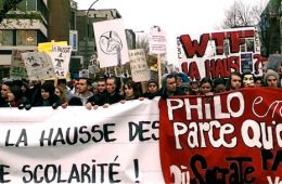 Pour une rare fois, les associations étudiantes nationales ont joint leurs forces afin de mobiliser le plus d'étudiants possible. L’ASSÉ, la FECQ, la FEUQ et la Table de concertation étudiante du Québec (TACEQ) étaient les organisateurs de ce rassemblement, vu comme le plus grand depuis 2005 contre les coupures de 103 millions $. Photo: Isabelle St-Pierre Roy